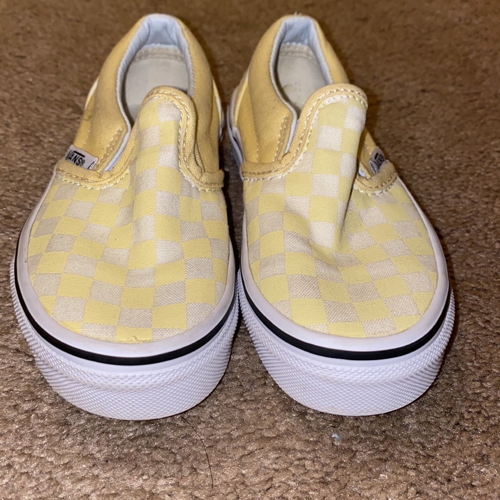 Yellow vans 🌸 - Picture 4 of 6